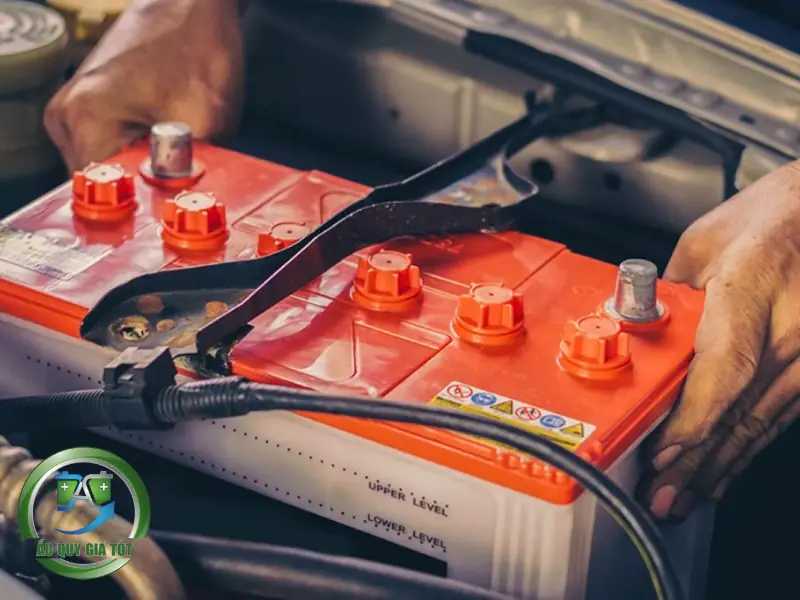 Quy trình thay ắc quy ô tô chuyên nghiệp tại Ắc Quy Giá Tốt