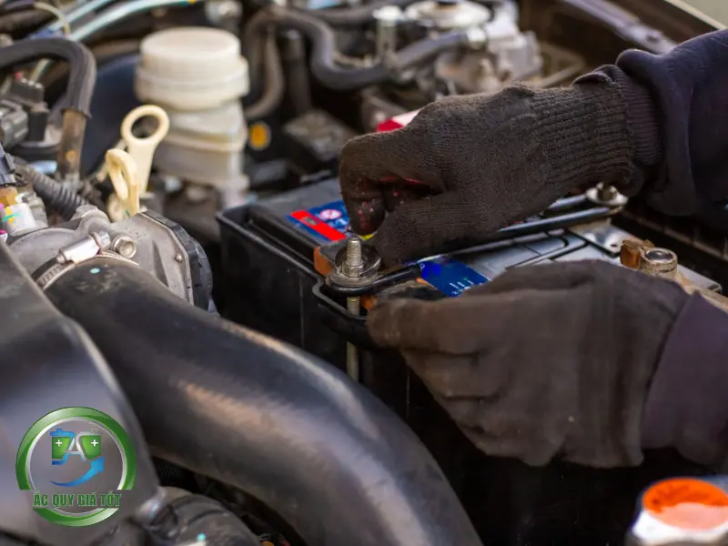 Bảng giá thay bình ắc quy ô tô quận hoàng mai