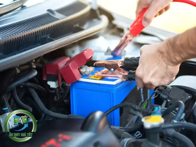 Dịch vụ thay ắc quy ô tô Phường Sơn Tây của Ắc Quy Giá Tốt