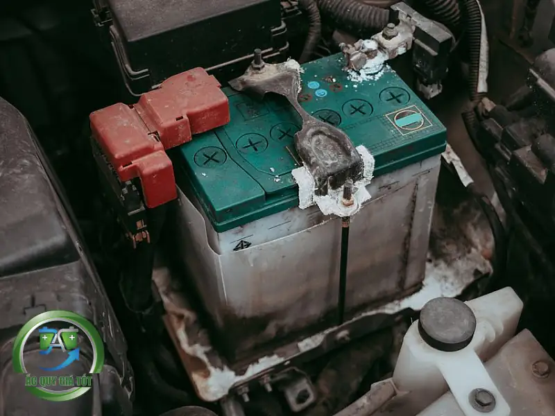 Dấu hiệu cảnh báo cần thay ắc quy ô tô