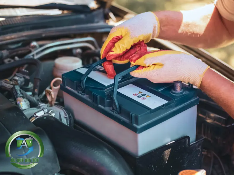 Báo giá thay ắc quy ô tô quận Đống Đa