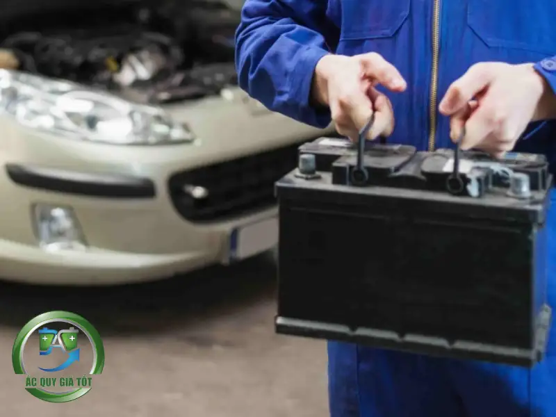 Dịch vụ thay ắc quy ô tô phường Đại Mỗ cấp tốc