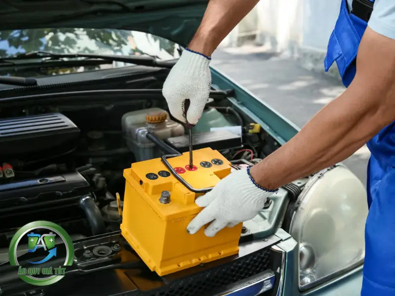 Câu hỏi thường gặp (FAQ) về dịch vụ thay ắc quy ô tô Phường Việt Hưng