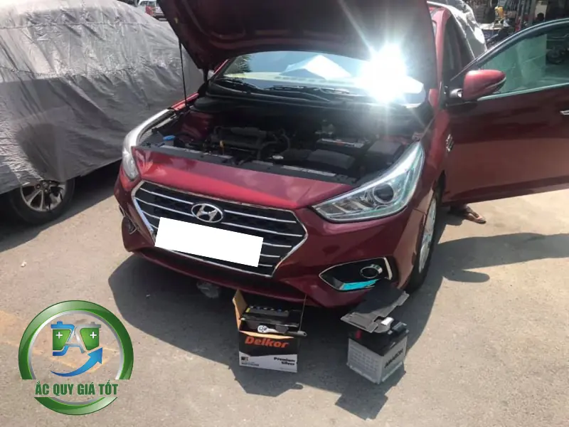 Ắc quy ô tô là gì?