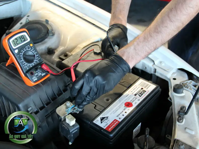 Dịch vụ thay ắc quy ô tô Phường Yên Sở của Ắc Quy Giá Tốt