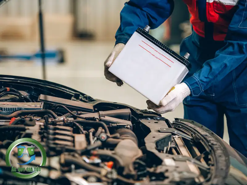 Dịch vụ thay ắc quy ô tô quận Hà Đông tận nơi nhanh chóng và chuyên nghiệp